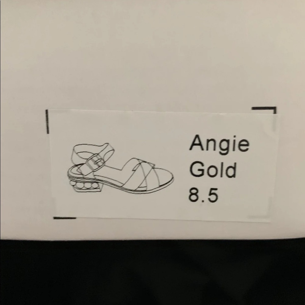 Sandals - Picture 4 of 6